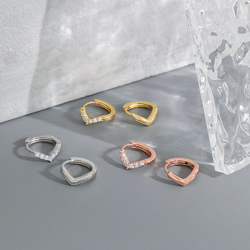 Cross-Border Asymmetric Round Hoop Earrings Arrow Multi-Strap Studs Simple Korean Style Rose Gold Inlaid Diamond V-Shaped Letter Earrings