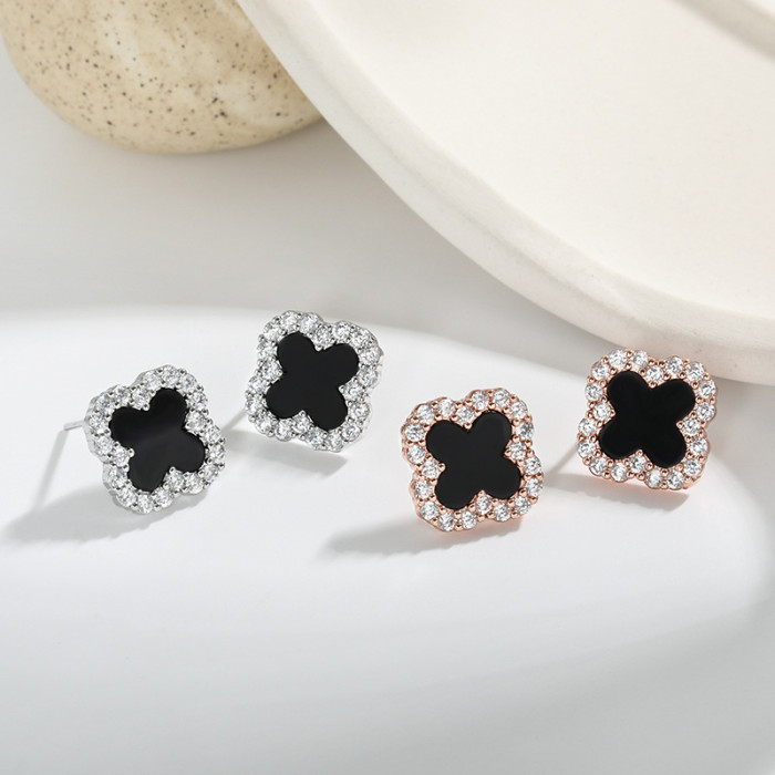 18K Black Chalcedony Versatile Fashion Earrings Classic Simple Style Inlaid Black Onyx Lucky Four-Leaf Clover Stud Ea...