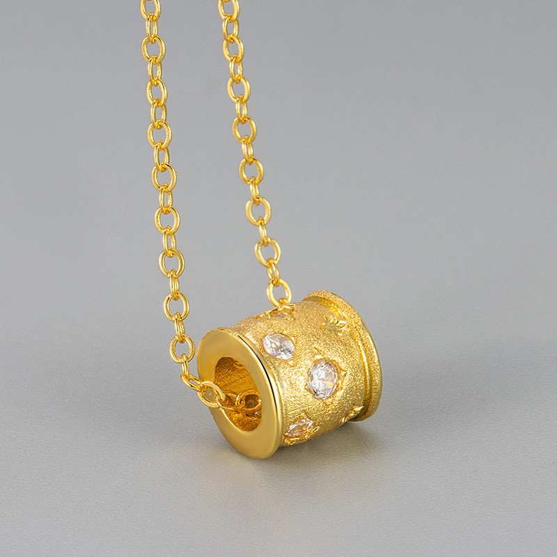 New Vintage Style Matte Roller Waist Pendant Necklace with Inlaid Diamonds, Retro Niche Design High-end Women's Pendant