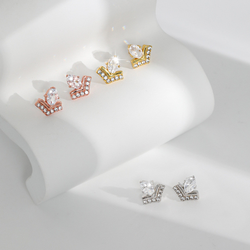 Wishing Simple Cross-Border Hot-Selling Earrings for Women Fashionable Versatile Triangle European and American Style Elegant Diamond-Studded Water Drop Earrings