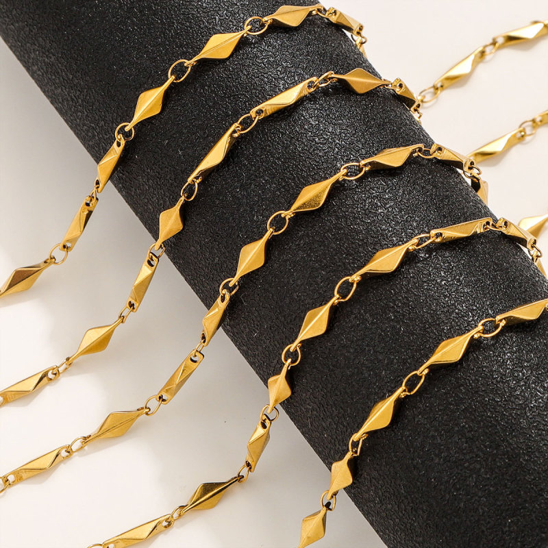 Light Luxury Versatile Geometric Handmade Rhombus Chain Stainless Steel Triangle Necklace Titanium Steel DIY Jewelry Accessories Chain