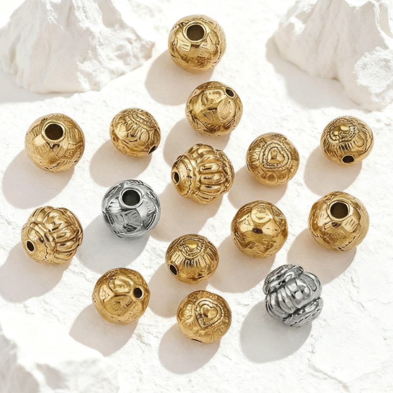 Vintage Metal Carved Round Beads Gold and Silver Pattern Spacer Beads DIY Bracelet Necklace Beaded Jewelry Accessories Wholesale