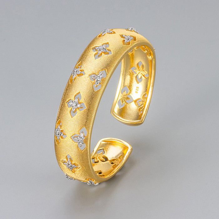 Vintage Minimalist Zircon Brushed Bracelet for Women, Light Luxury Niche High-end Feel, Elegant Jewelry, Hollow Four-leaf Clover Personality