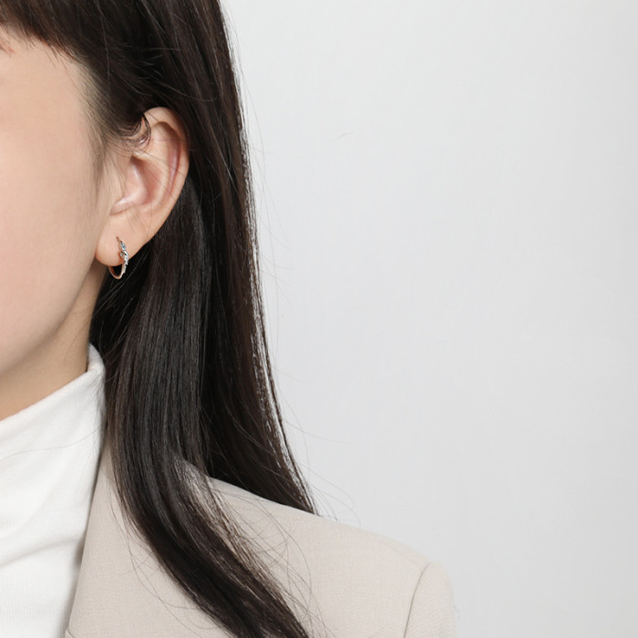 Zhang Zifeng Style Knot Simple Hoop Earrings Simple Fashion Versatile Student Best Friend Style Heart Knot Earrings
