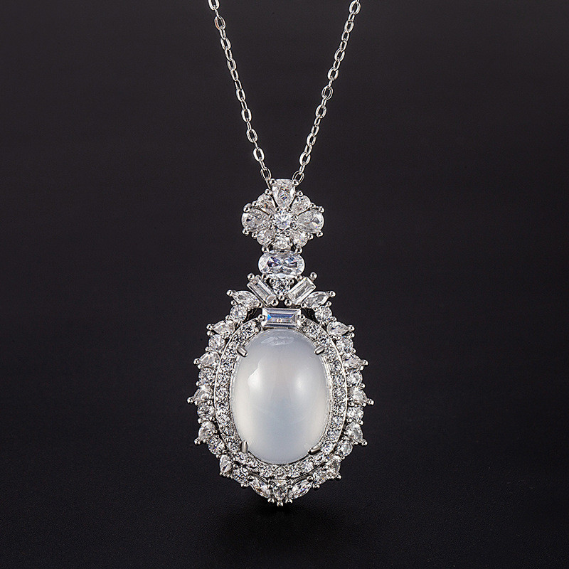 New Chinese Style Imitation White Chalcedony Egg Pendant Necklace for Women, High-End Luxury Imitation Jade Collarbone Chain Inlay