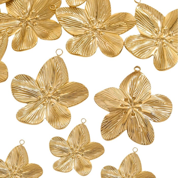 European and American Cross-Border Retro Gold Stainless Steel DIY Flower Pendant High-End Design Necklace Earring Pendant