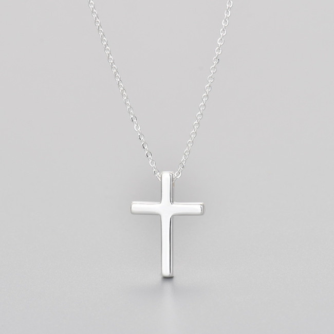 2024 New European and American Cross Necklace for Women, Simple and Petite Pendant, Elegant and Sweet Short Clavicle Chain for Women
