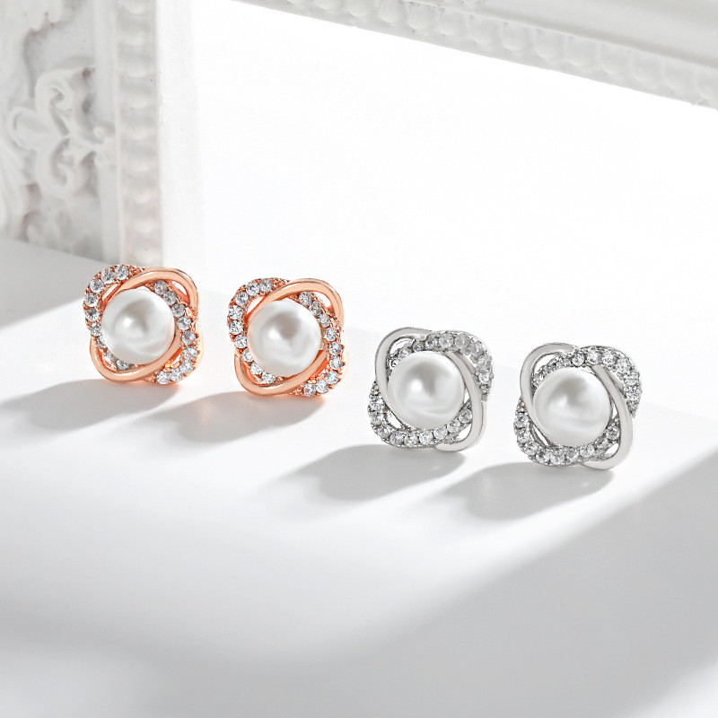 Korean Floral Small Pearl Earrings Vintage Palace Style Small Fragrance Diamond-Studded Wrapped Cross Natural Shell Pearl Stud Earrings