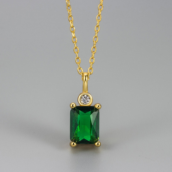 New Emerald Small Pendant Necklace for Women Trendy Niche Design High-end Light Luxury Elegant Pendant Collarbone Fashion