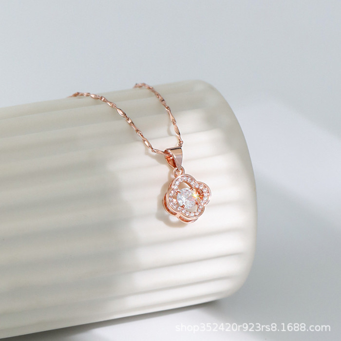 18K Rose Gold Beating Heart Gift for Girlfriend Fortune Turning Beating Pendant Dynamic Lucky Four-Leaf Clover Necklace