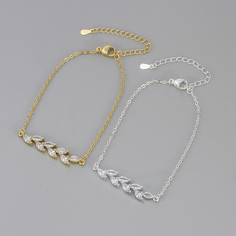 European and American Fashion Full Diamond Leaf Bracelet Jewelry High-end Fashion Versatile Zircon Bracelet for Women with Unique Design