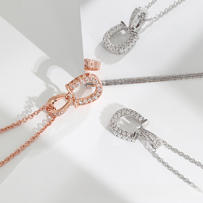 Original Design TikTok Hot Item Horseshoe Pendant Japanese and Korean Simple INS Style Streetwear Letter U Necklace