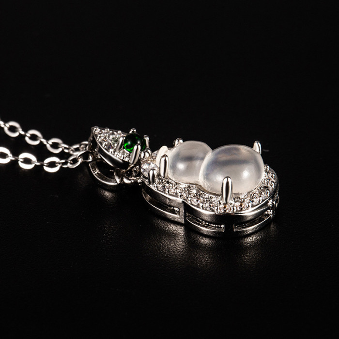New Chinese Style Imitation Blue Jade Gourd Pendant Necklace for Women 2024 New Hot-Selling Collarbone Chain High-End Light Luxury Niche