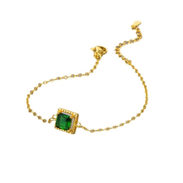Vintage Emerald Square Diamond Bracelet for Women, Unique Niche Design, Simple and Minimalist Style, New Hand Jewelry for Best Friends
