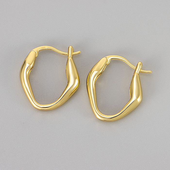 European and American Cross-Border 2024 Summer New Hong Kong Style Retro U-Shaped Earrings Korean Niche Design High-End V-Shaped Versatile