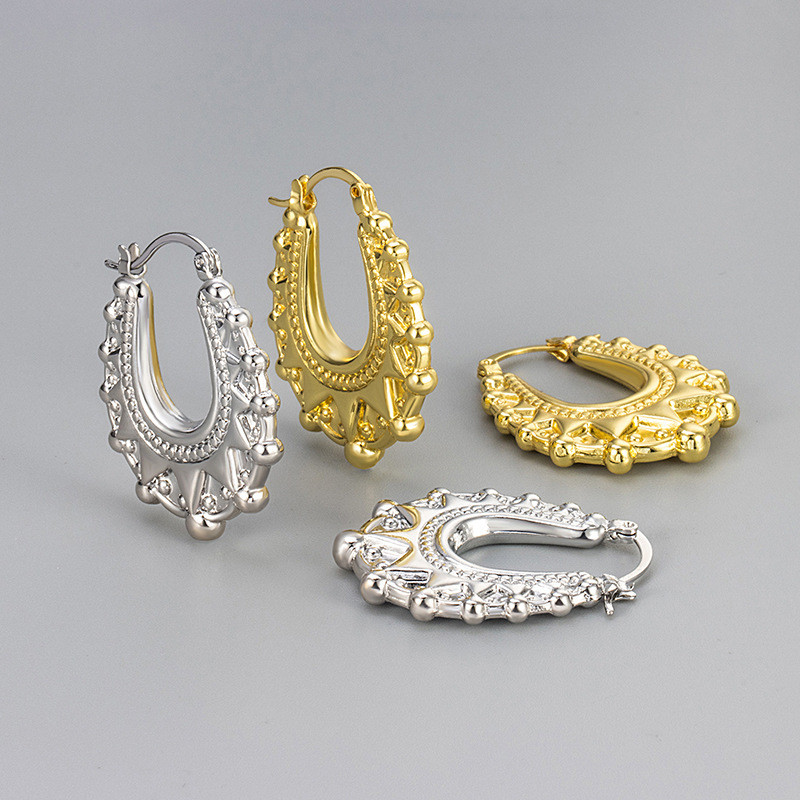 French Style Exaggerated Personality Gear Texture Earrings Titanium Steel Niche Design Stud Earrings Women's Exquisite Jewelry