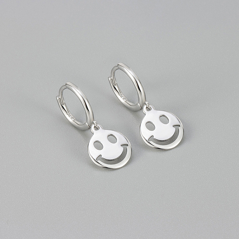 Cross-Border European and American Smiley Face Earrings 2024 New Versatile Fashion Emoji Niche Summer High-End Ear Clips Ear Pendants