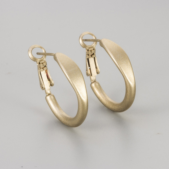 2024 New High-End Minimalist Style Smooth Surface Hoop Earrings Korean Version Matte Design Hoop Earrings for Women