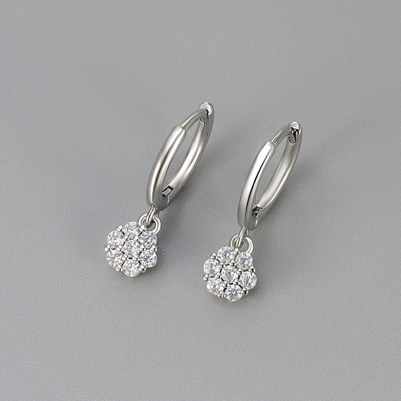 2025 New European and American Cross-Border Round Geometric Inlaid Diamond Exquisite Hoop Earrings Socialite Minimalist Style High-End Earrings