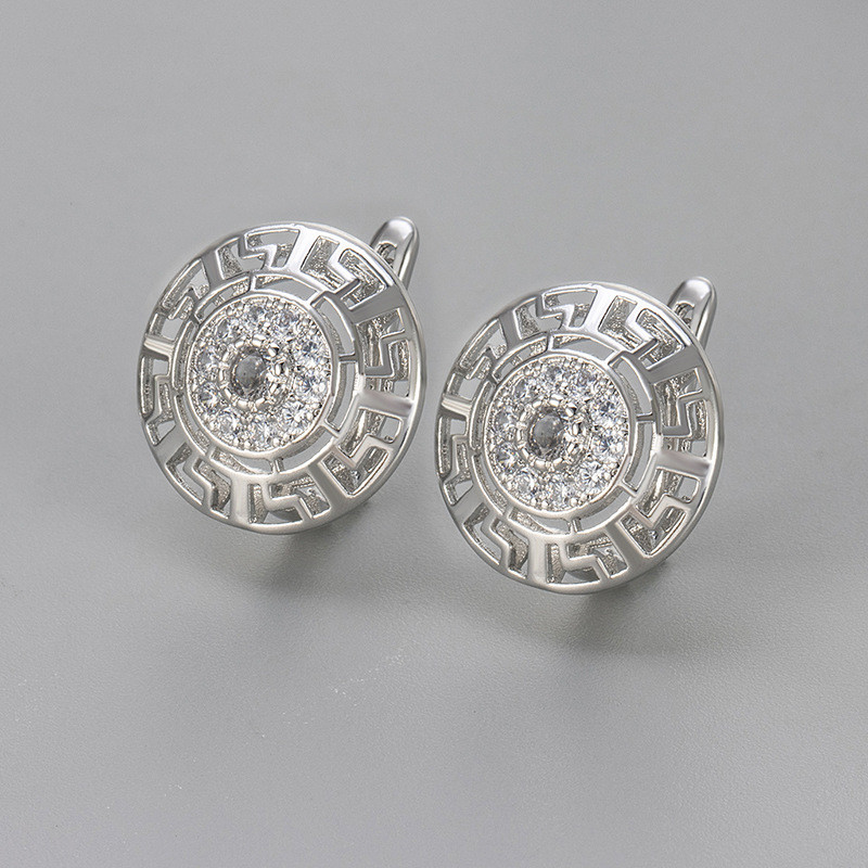 European and American Cross-Border New Style Pointed Diamond Sunflower Round Pendant Earrings Unique Design High-End Feel Women's Ear Jewelry