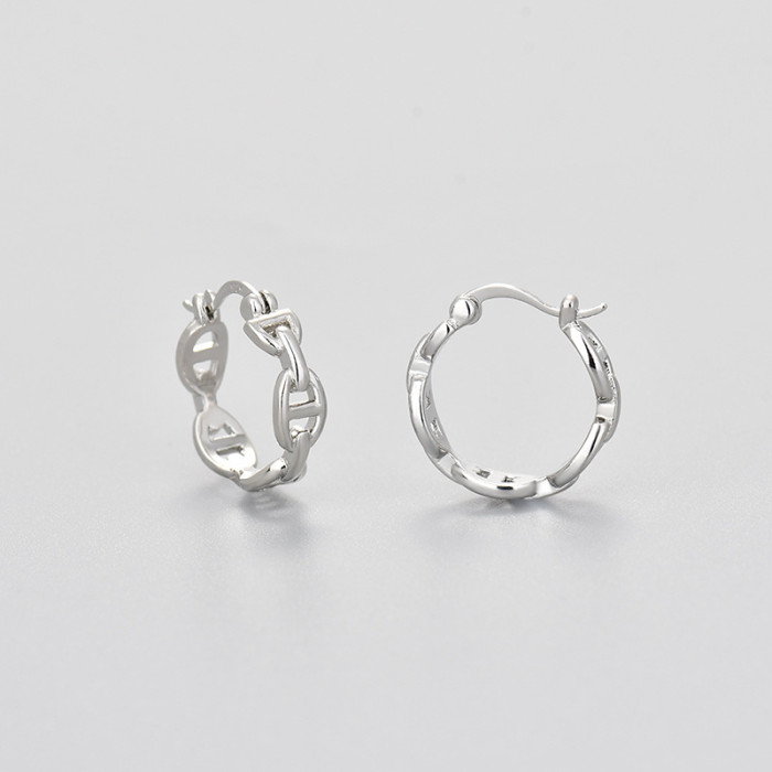 2024 New Pig Nose Earrings High-End Gold Minimalist Style Circle Earrings Fashion Retro Niche