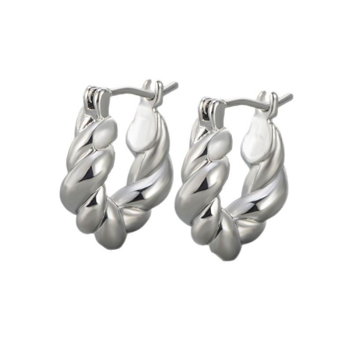 New Earrings Niche Design Twist Baguette Ear Clips High-End Unique Hoop Earrings Ear Clips Women's Wrinkled Earrings