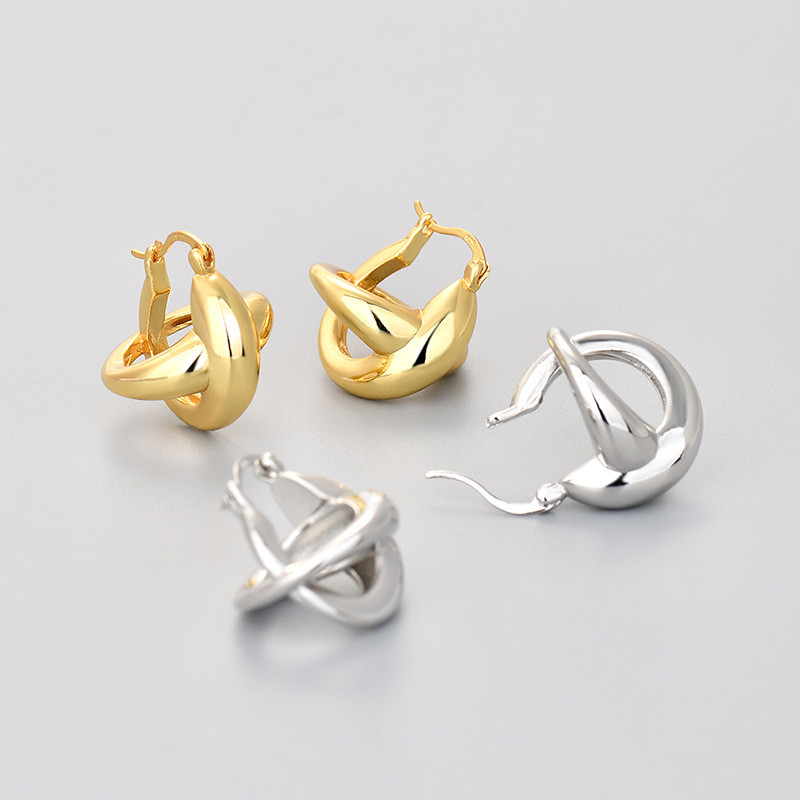 Exaggerated Cross Earrings with Unique Design for Women, High-end Ear Clips and Studs, Niche Design, European and American Cross-border Style