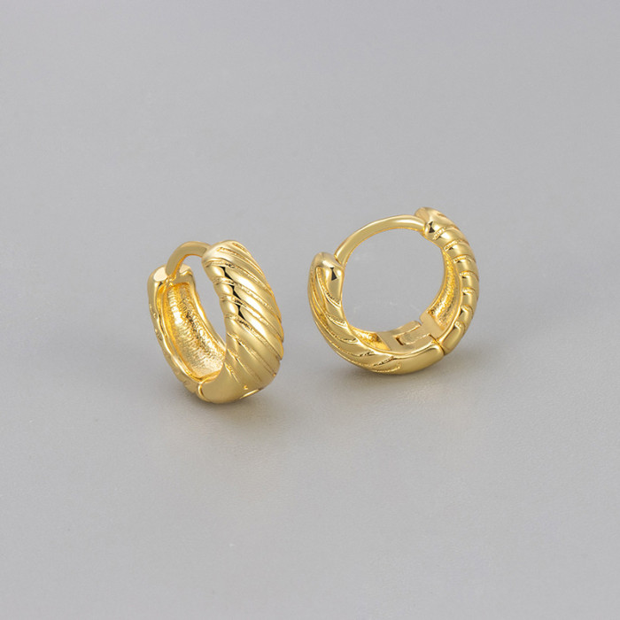 New Women's Threaded Hoop Earrings Fashion Commuting High-end Simple Versatile Niche Hoop Earrings