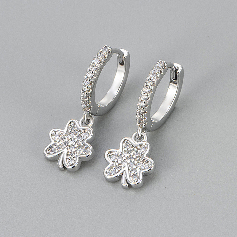 New Fashion Personality Trendy Simple Daily Versatile Small Flower Earrings High-end European and American Cross-border Jewelry New Product
