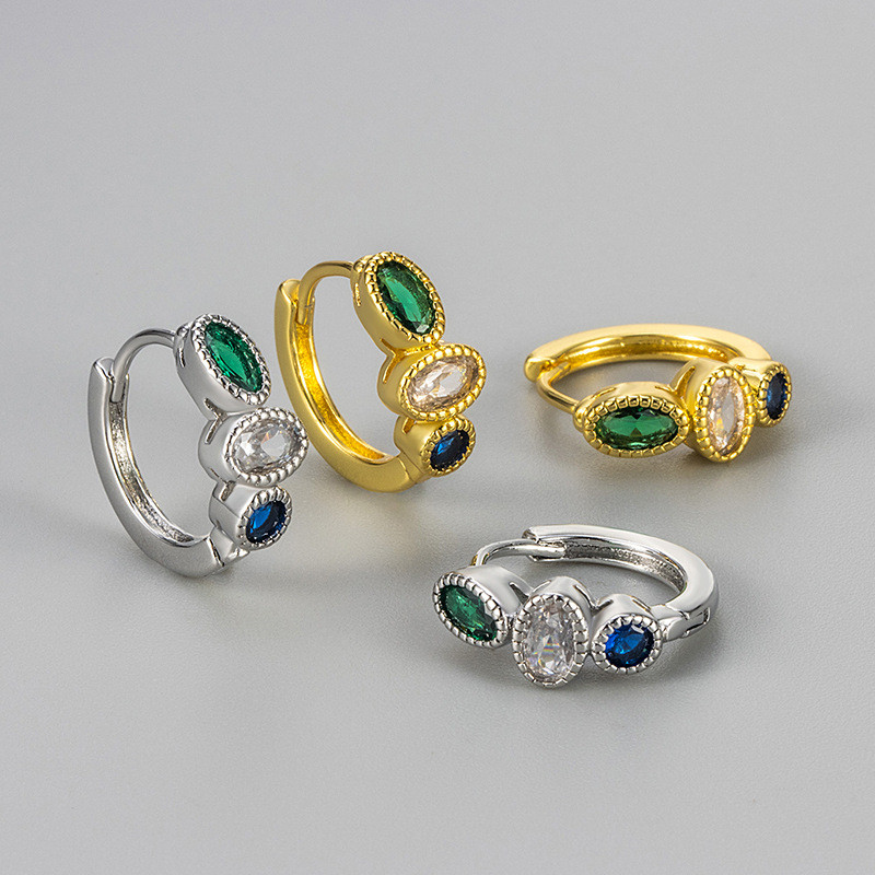 Fashion Three-Color Zircon Personality Color-Block Geometric Earrings for Women High-End Light Luxury Retro Hoop Earrings Hong Kong Style Earrings