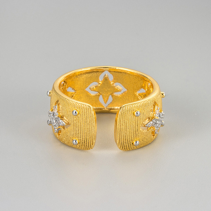 Italian Handmade Brushed Court Style Two-tone Craft Fashion Light Luxury Four-leaf Clover Inlaid with Zircon Elegant...