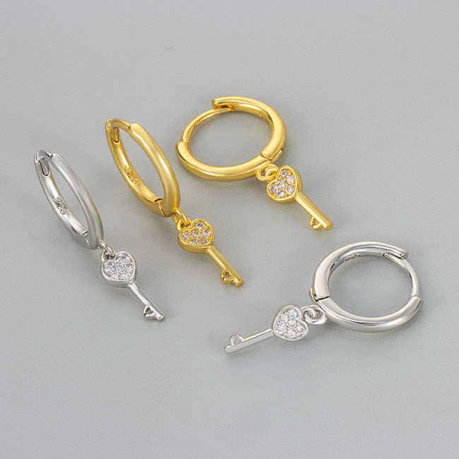 New Unique Design Niche Design Heart Key Earrings for Women Cute Small Daily Versatile Ear Accessories