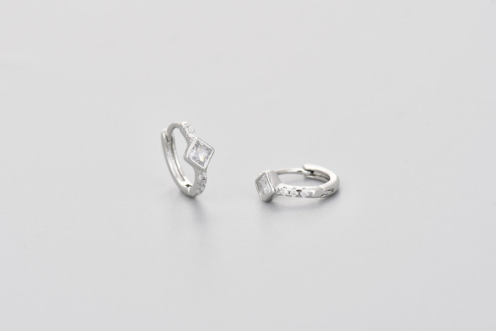 European and American Cross-Border High-End Diamond-Encrusted Geometric Hoop Earrings Fashion Exquisite Personality Ear Cuffs Ear Jewelry 2024 New Trend for Women