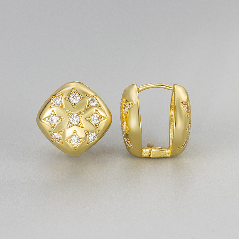 Chanel Style Three-Dimensional Square Earrings Summer Light Luxury Versatile Star Stud Earrings Ear Clips Niche Design Sense High-End Earrings