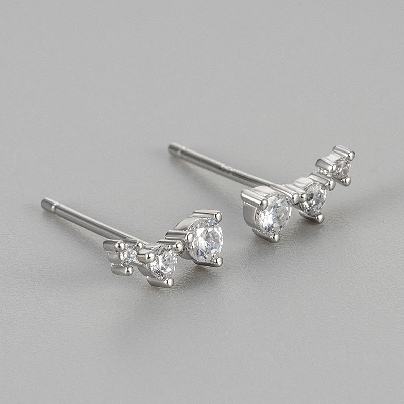 European and American Cross-Border Exquisite Earrings Geometric Arc-Shaped Diamond-Studded Earrings One Row of Three Diamonds High-End Design Sense Earrings for Women New Style