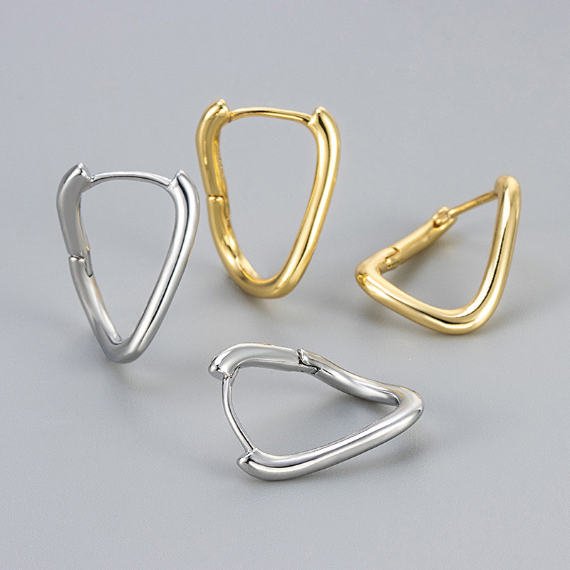 European and American Cross-Border Curved Earrings 2024 New Hot-Selling Earrings for Women Light Luxury Niche Stud Earrings High-End Earrings for Women