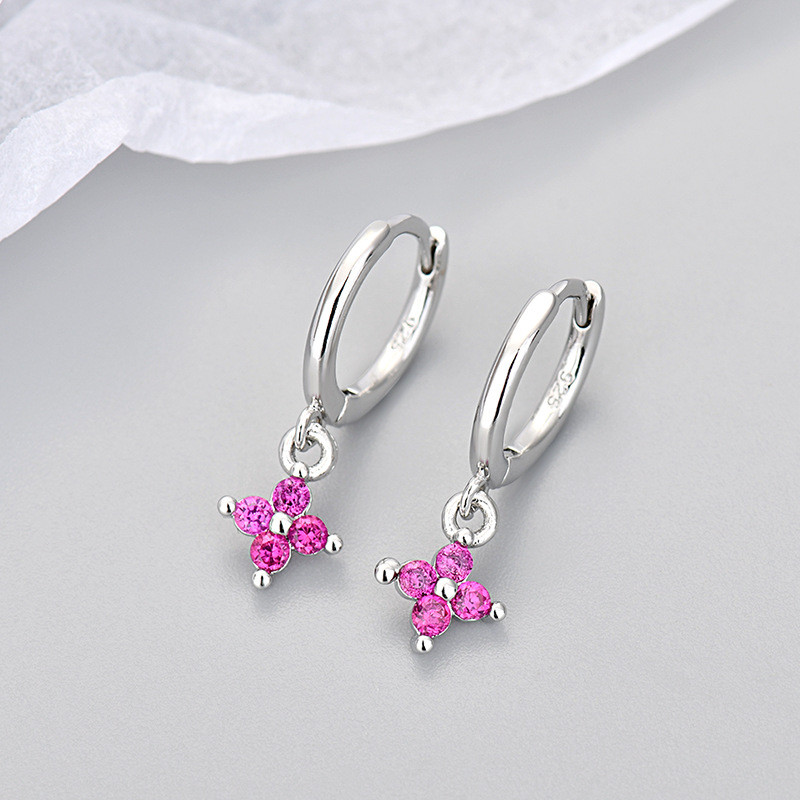 European and American Cross-Border Inlaid Diamond Four-Leaf Flower Earrings for Women Geometric Flower French Fashion Sweet Versatile Earrings French Light Luxury