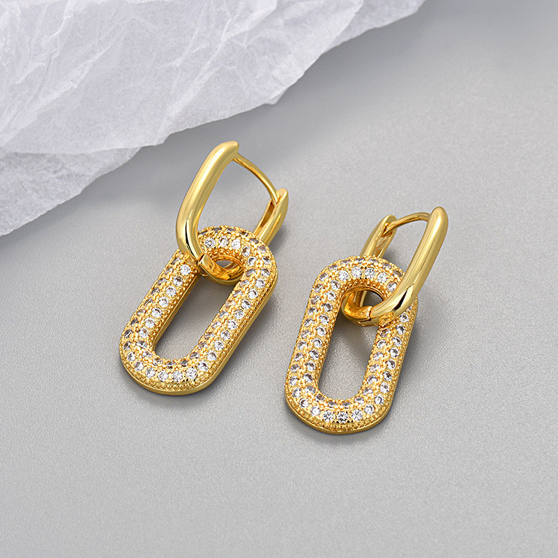 Unique European and American Style Oval Interlocking Earrings for Women, Minimalist Full Diamond Inlaid Elegant Drop Earrings with a Sense of Design