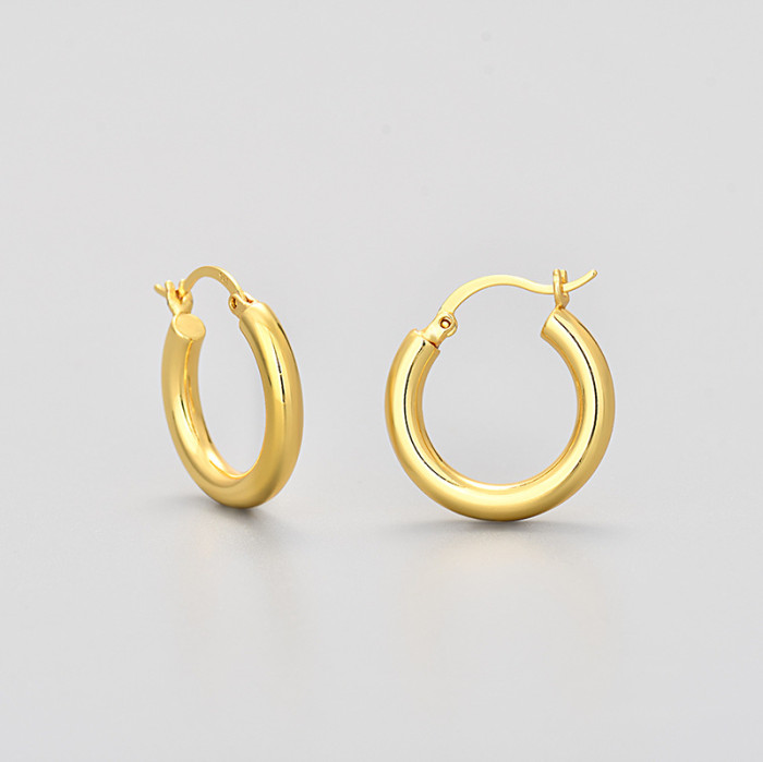 Hot-Selling Plain Hoop Earrings for Women 2024 New Trend Popular Niche Design High-End Light Luxury Circle Stud Earrings
