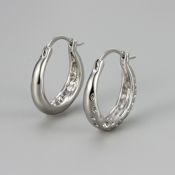 Minimalist Cold Style Hammer Texture Earrings Crater Ear Clips French Retro High-end Earrings for Women Versatile