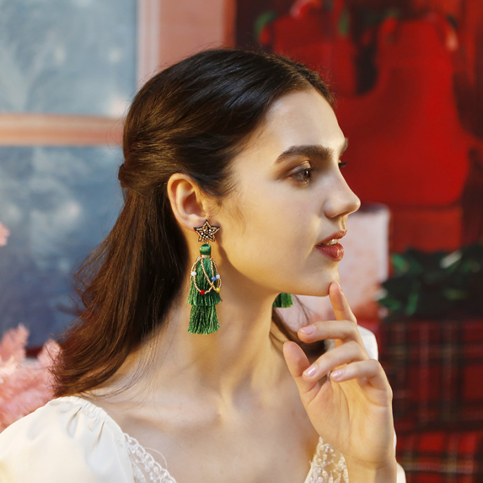 European and American Christmas Earrings Personality Foreign Trade Cartoon Bohemian Tassel Woven Handmade Santa Claus Earrings