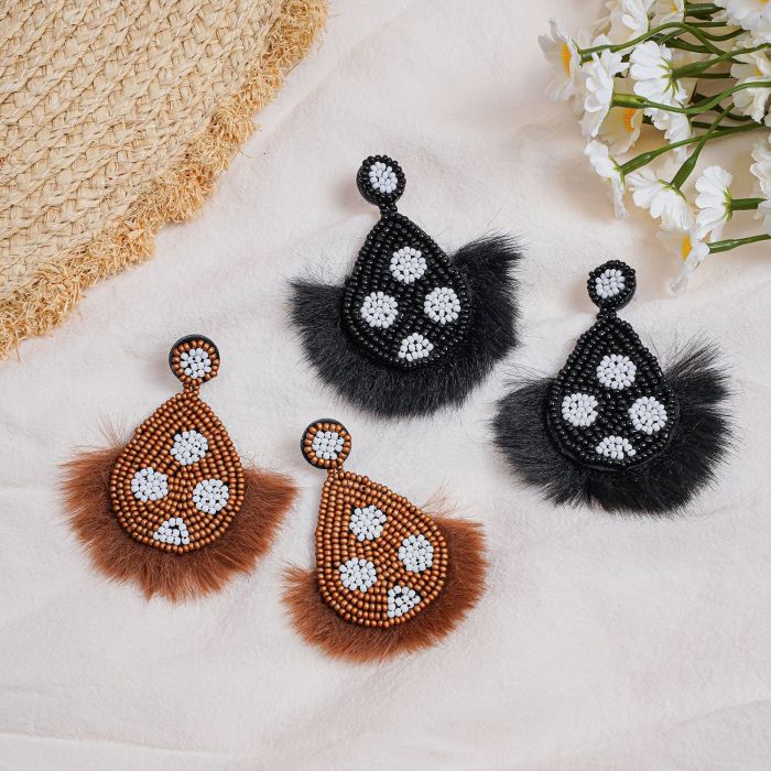 Autumn Winter New Earrings Fluffy Creative High-End Niche Handmade Rice Bead Stud Earrings Tassel Earrings for Women