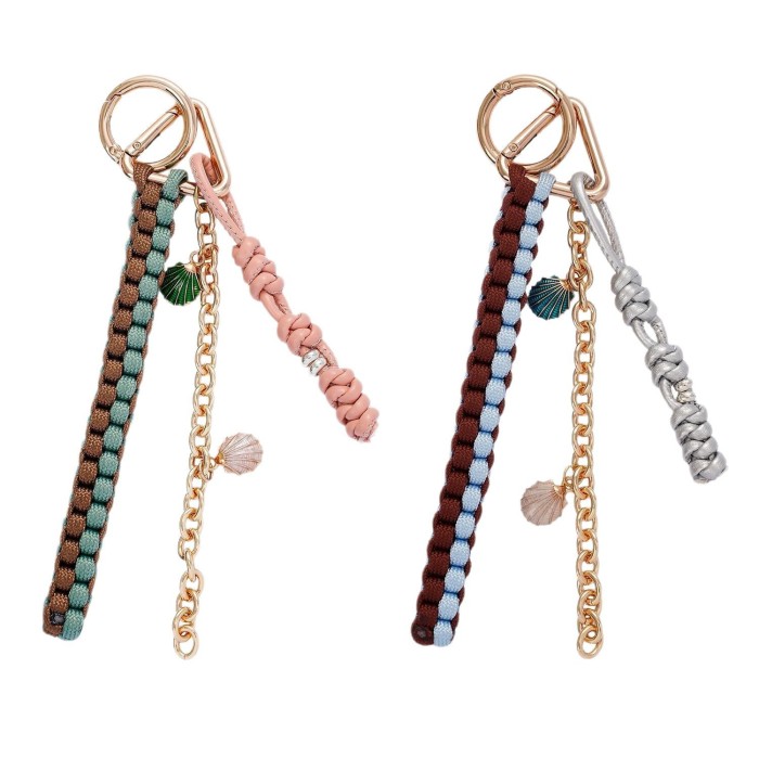 Miu Series 2025 New High-Quality Bag Pendant Ins Style Shell Hand-Woven Bag Decoration for Women, Necklaces