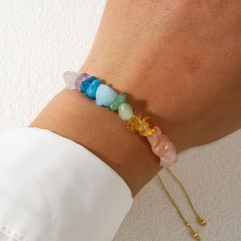 2025 New Colorful Crushed Stone Bracelet Niche Design Creative Hand Jewelry Summer Vibrant Friend Gift Bracelet for Stall