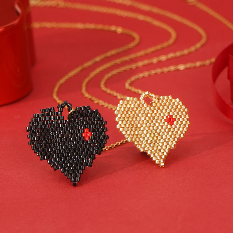 Miyuki Japanese Rice Beads Gold Heart Pendant Valentine's Day Necklace Stainless Steel Black Heart Rice Beads Necklace
