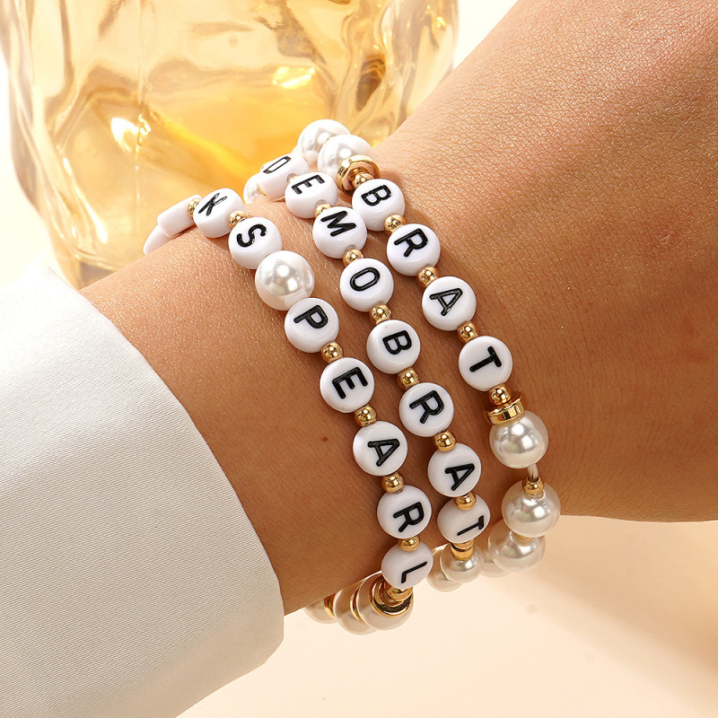European and American Cross-Border Simple English Letter Beaded Bracelet New Niche Imitation Pearl Friendship Beaded Jewelry Wholesale