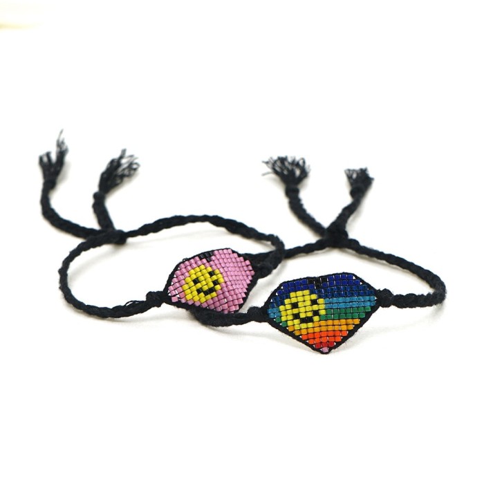 Factory Direct Sale Heart-Shaped Smiley Face Cotton Rope Hand-Knotted Woven Religious Bracelet Rope Rope Woven Accessories Hot-Selling Bracelet