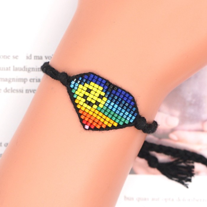 Factory Direct Sale Heart-Shaped Smiley Face Cotton Rope Hand-Knotted Woven Religious Bracelet Rope Rope Woven Accessories Hot-Selling Bracelet