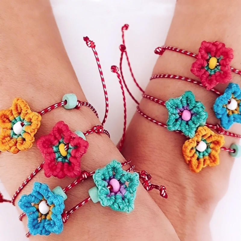 Handmade Woven Flower Red Rope Bracelet for Women Ethnic Style Colorful Beaded Bracelet Stall Supply Hot Sale Wholesale