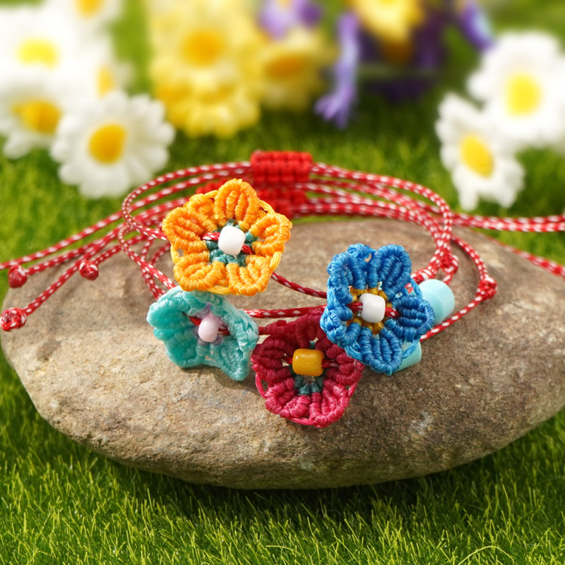 Handmade Woven Flower Red Rope Bracelet for Women Ethnic Style Colorful Beaded Bracelet Stall Supply Hot Sale Wholesale